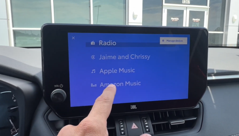 How to Set Radio Stations in Toyota Rav4