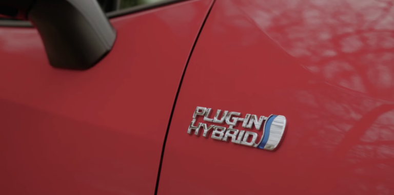 Is the Toyota Rav4 Hybrid a Plug in