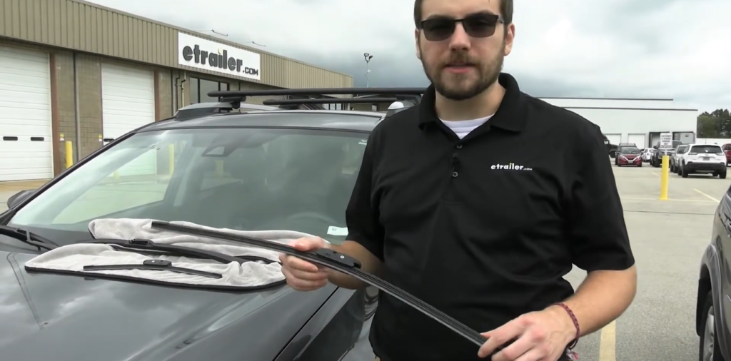 What Size Wiper Blades for 2017 Toyota Rav4