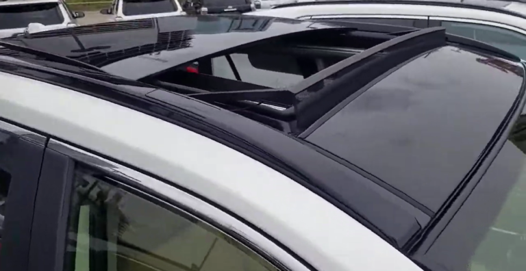 Does Toyota Rav4 Have Sunroof