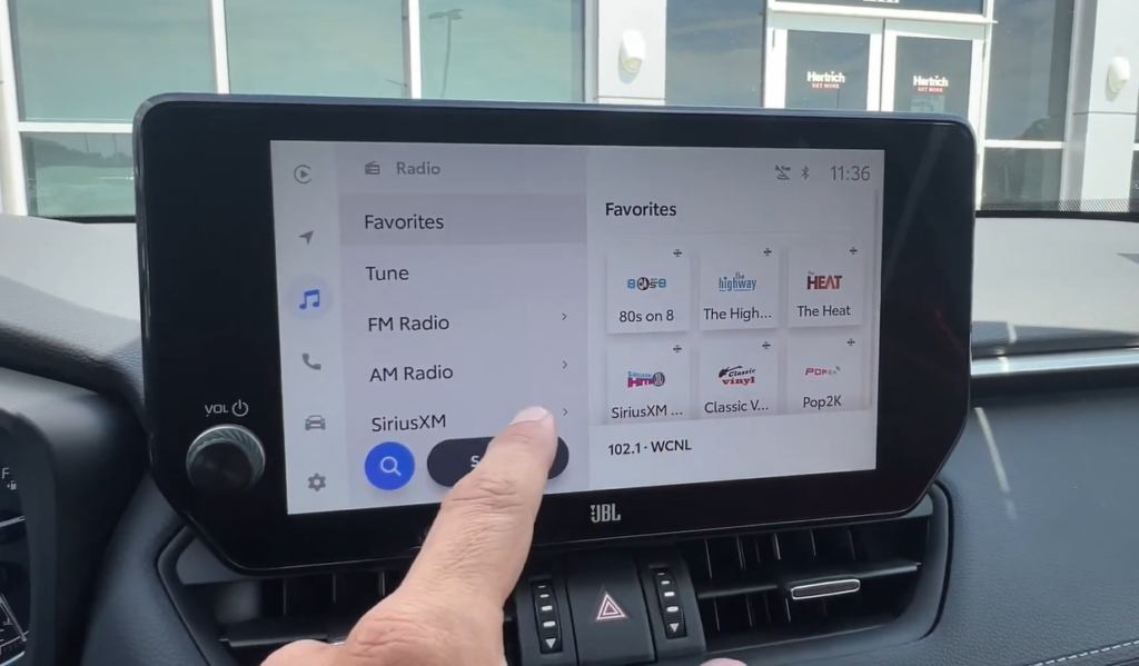 How to Set Radio Stations in Toyota Rav4