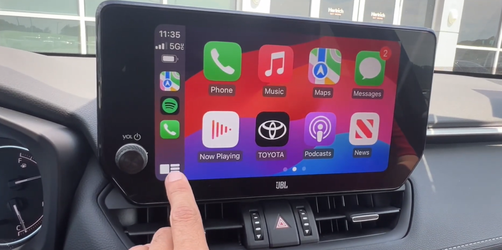 How to Set Radio Stations in Toyota Rav4