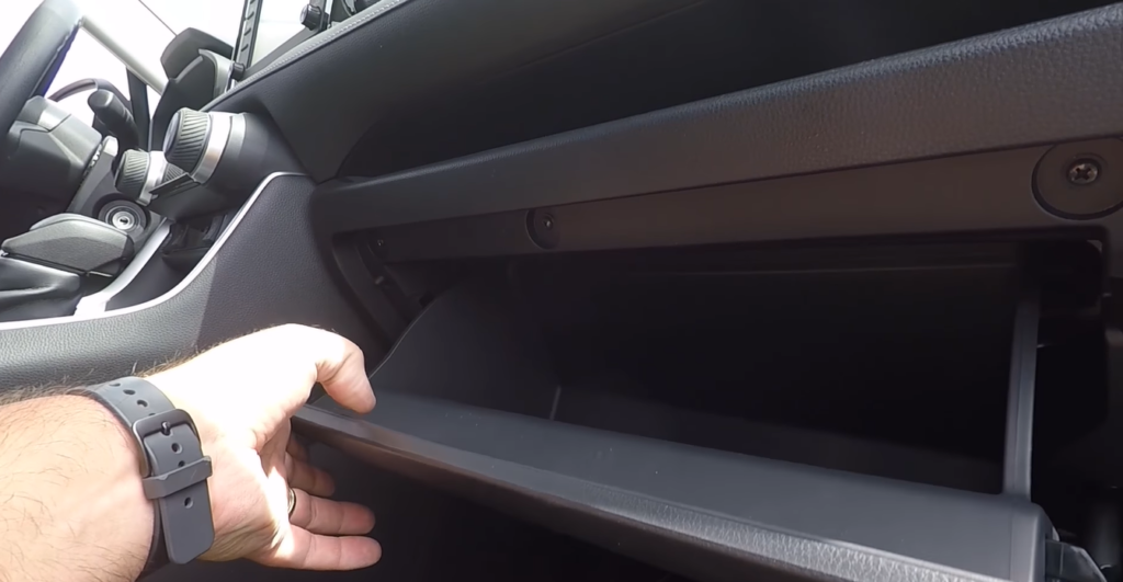 How to Change Cabin Air Filter Toyota Rav4