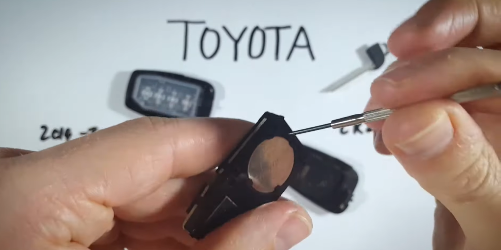 What Kind of Battery Does a Toyota Rav4 Key Fob Take